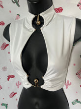 Load image into Gallery viewer, White Crop Top • Size Small
