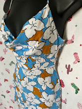 Load image into Gallery viewer, Valija Floral Dress • Size Small
