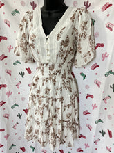 Load image into Gallery viewer, J Gee Floral Dress • Size Small
