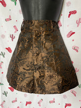 Load image into Gallery viewer, Micas Metallic Short • Size Medium
