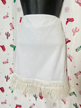Load image into Gallery viewer, Cloud Ten White Skirt (Size Medium)
