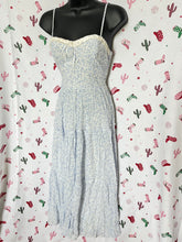 Load image into Gallery viewer, Floral Print Dress • Size Small
