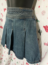 Load image into Gallery viewer, Pleaded Denim Skirt • Size Medium
